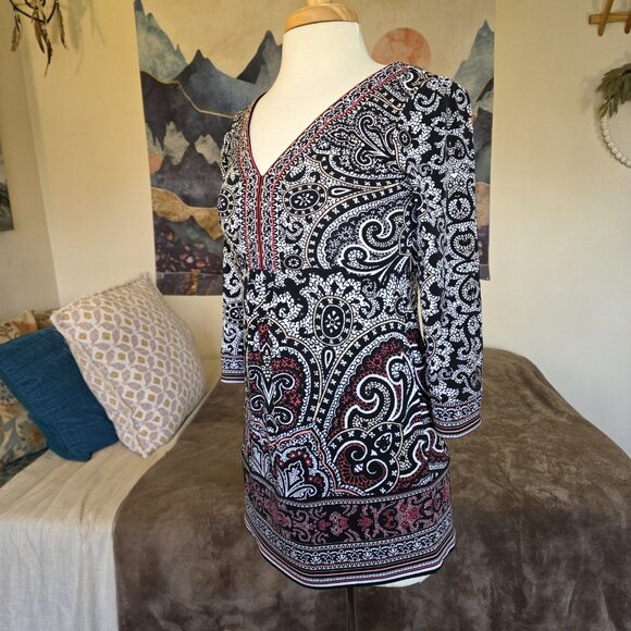 White House Black Market Paisley Tunic Top XS NWT V-Neck Long Sleeve - Picture 16 of 16